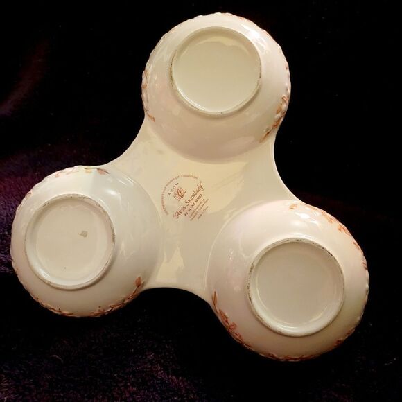 Avon snow lady 2003 server tray. ^ - Picture 7 of 8